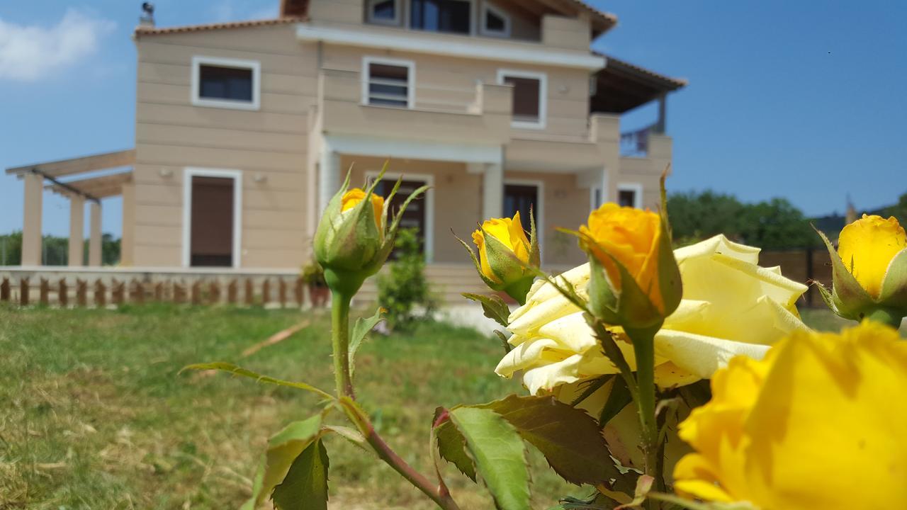 Villa Luna Kalamaki  Exterior photo